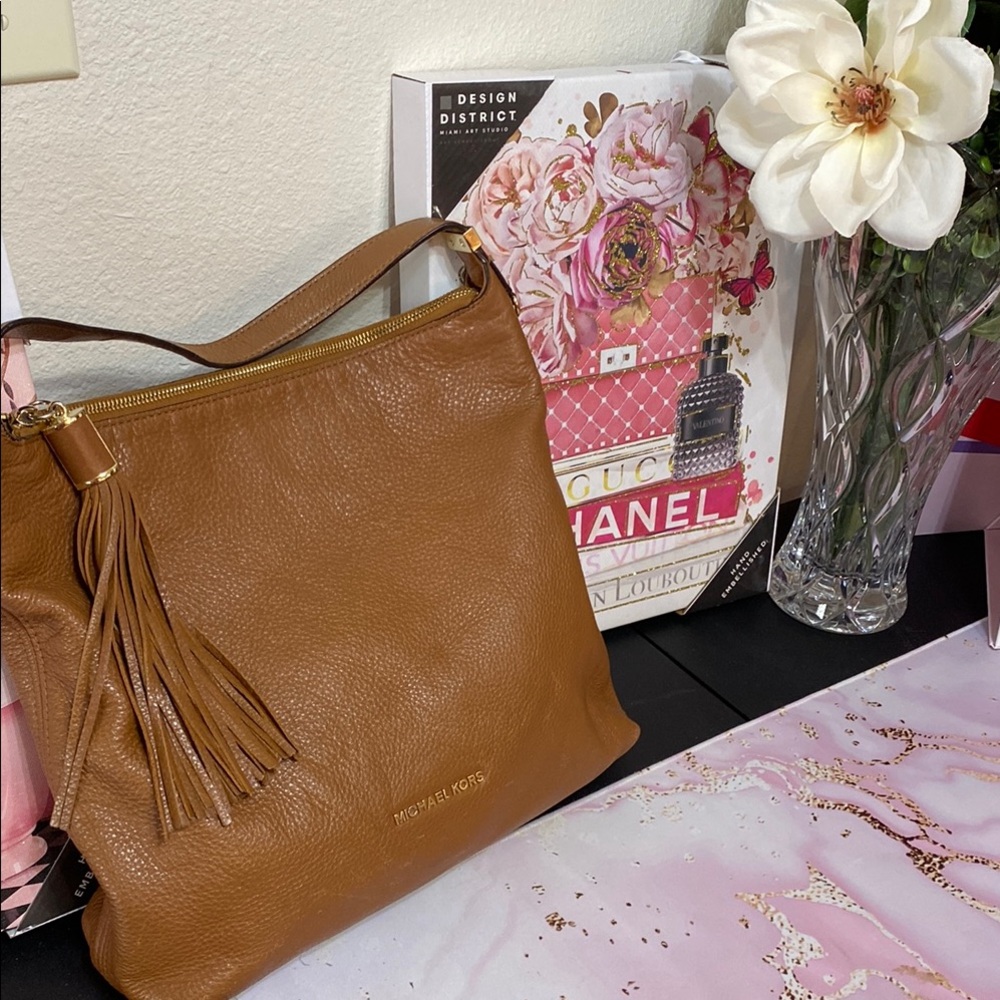 Michael Kors Brown Leather Shoulder Bag - Picture 2 of 13